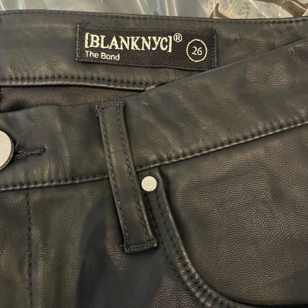 New Blank NYC THE BOND Black faux  Leather coated jeans pants - Picture 6 of 8